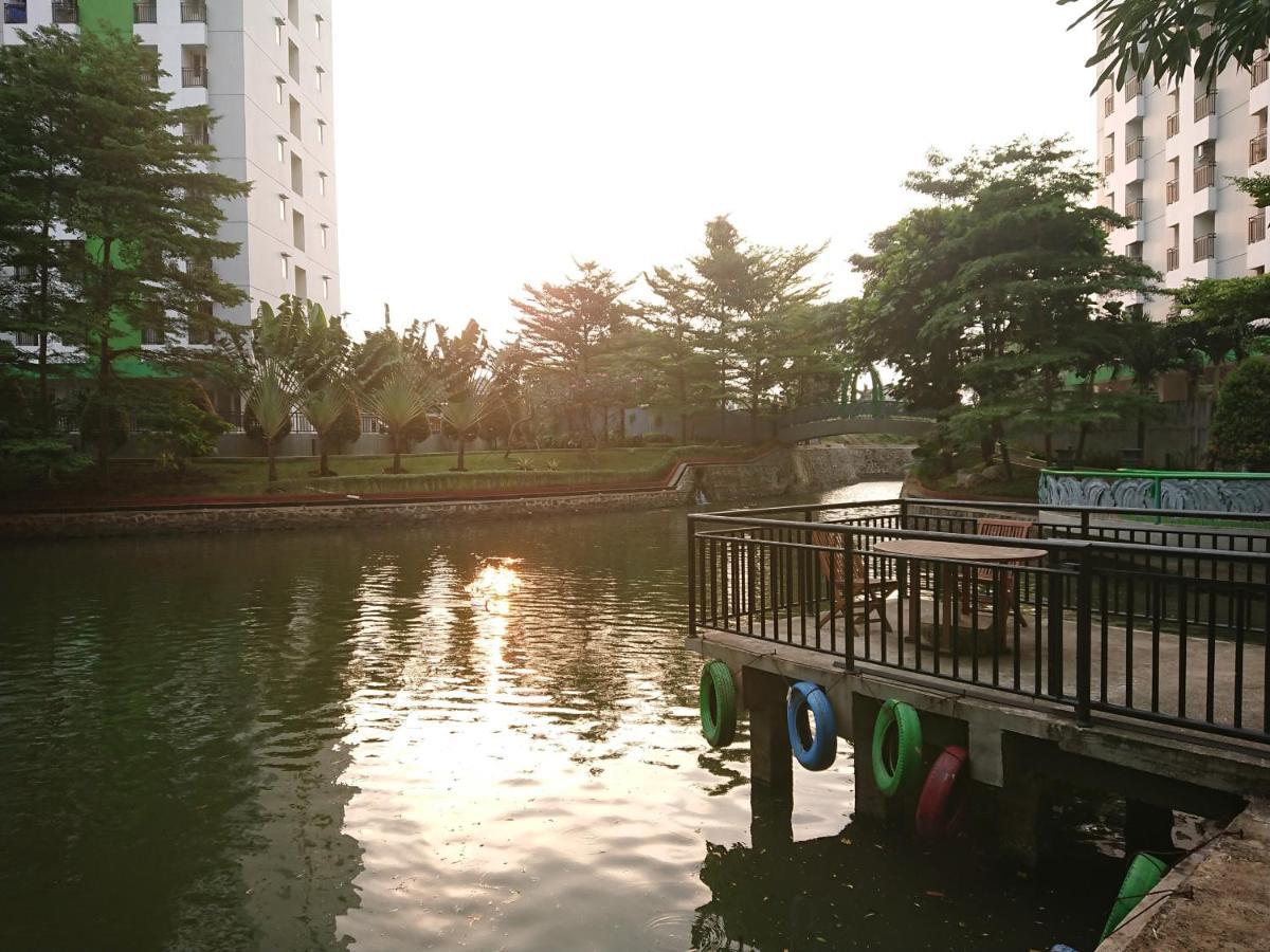 Hotel Green Lake View Just Sleep & Cozy Pondokcabe Hilir Exterior foto